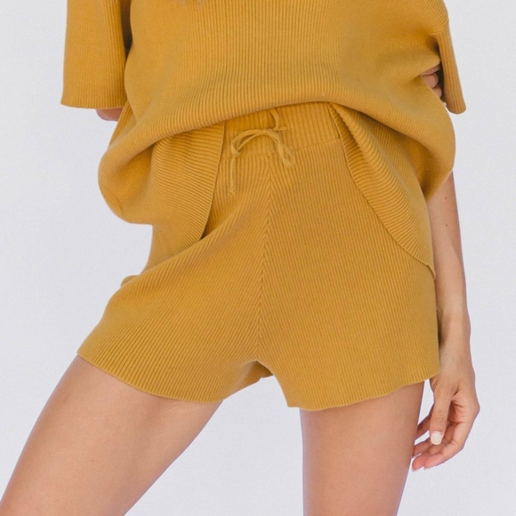 The Lullaby Club Pants - NWT Lullaby Club Alex Shorts in Mustard